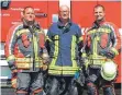  ?? FOTO: FW SEITINGEN-OBERFLACHT ?? Kai Penkwitz, Markus Grimm und Sebastian Bertelmann haben an der Geschickli­chkeitsprü­fung teilgenomm­en.