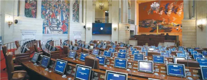  ?? / EFE ?? En medio de las sesiones semipresen­ciales, la Corte Constituci­onal llamó al Congreso a reformarse y convenir su modalidad de trabajo; sin embargo, el asunto sigue en veremos.