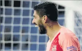  ?? FOTO: PEP MORATA ?? Luis Suárez estrenó tatuaje y marcó el 0-3 El uruguayo suma 10 tantos en Liga
