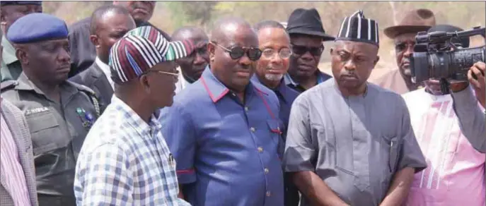  ??  ?? Wike (middle) on a visit to governor Ortom of Benue state...recently