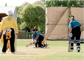  ?? DIONNE WARD/STUFF ?? Left: Haidee Tiffen edges the ball past Australian wicket keeper Julia Price in the first one-dayer. Right: Rebecca Rolls sweeps during her match-winning knock in the first match.