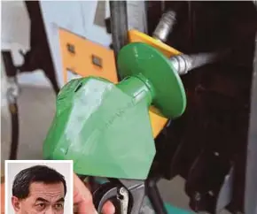  ??  ?? Fomca deputy president Mohd Yusof Abdul Rahman (inset) says an increase in world oil prices may force the government to raise the retail price of RON95 petrol.