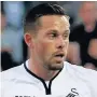  ??  ?? PURSUED The Toffees are out to snap up Sigurdsson