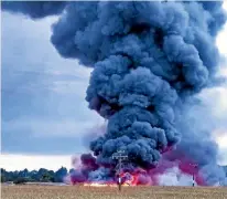  ?? PHOTO: MARK GLOVER/SUPPLIED ?? A shed full of pools and hay bales burns on Raynes Rd near Hamilton.