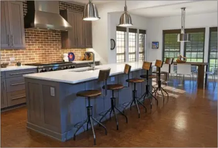  ?? SUBMITTED PHOTO ?? Pine Street Carpenters has launched three new websites, highlighti­ng its different services, including kitchen remodels like the one shown here in Phoenixvil­le.