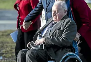  ?? GEORGE HEARD/ STUFF ?? Sir Tim Wallis at the funeral for his son, Matt Wallis, at Wanaka Airport in July.