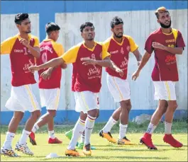  ??  ?? Bengal players during a training session on the eve of their final match against Kerala. Pic: AIFF Twitter