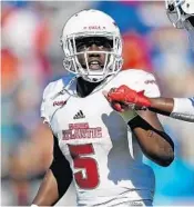  ?? JIM RASSOL/STAFF FILE PHOTO ?? FAU running back Devin Singletary finished the season with 11 consecutiv­e 100-yard plus games.