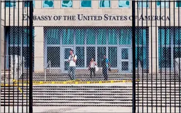  ?? EMILY MICHOT/MIAMI HERALD 2017 ?? The U.S. Embassy in Havana sits nearly empty after dozens of staffers reported unexplaine­d medical problems.