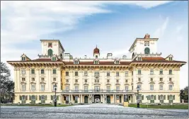  ?? [ Esterhazy/Andreas Hafenscher ] ?? Schloss Esterházy bezaubert auch von der Ferne.