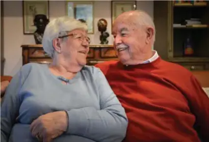  ?? FOTO CN ?? Eduard, de oprichter van Echo, en zijn eega Angeline kijken elkaar na 75 jaar nog graag in de ogen.