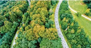  ?? Foto: BR ?? Die schönen Seiten Bayerns zu entdecken, ist das Ziel der Radltour, die der Bayerische Rundfunk in diesem Jahr bereits zum 28. Mal durchführt. Über 1100 Radler werden ab Samstag wieder in die Pedale treten.