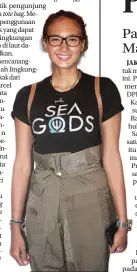  ?? WIWIE HERYANI/JAWA POS ?? diving
tote bag.