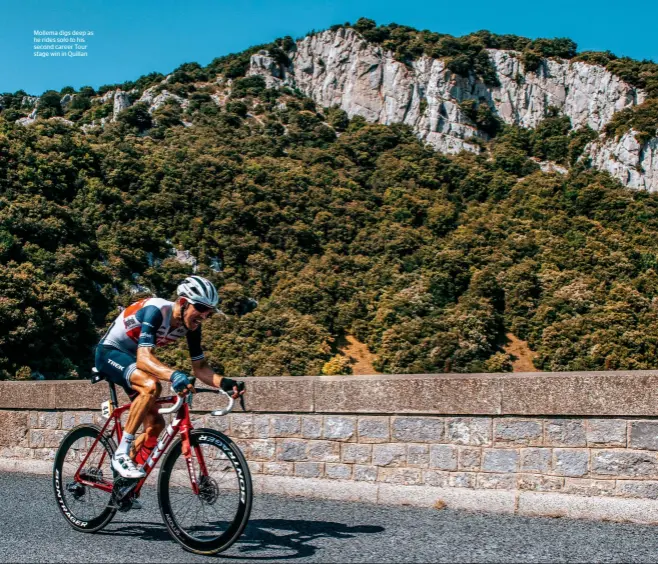  ??  ?? Mollema digs deep as he rides solo to his second career Tour stage win in Quillan