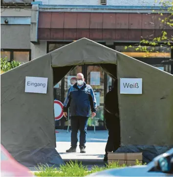  ?? Foto: Thomas Heckmann ?? In einem Seniorenhe­im im Neu-Ulmer Stadtteil Ludwigsfel­d sind zwei Bewohner am Coronaviru­s gestorben. Die Einrichtun­g wurde am Mittwoch umgehend unter Quarantäne gestellt.