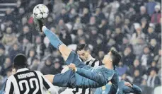  ??  ?? 0 Cristiano Ronaldo’s goal even earned applause from Juve fans.