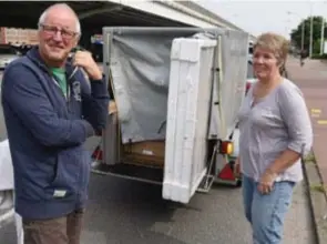  ??  ?? Herman en Hilde halen halsbreken­de toeren uit met hun nieuwe dressing.