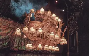  ?? MATTHEW MURPHY ?? The chandelier in “The Phantom of the Opera.”