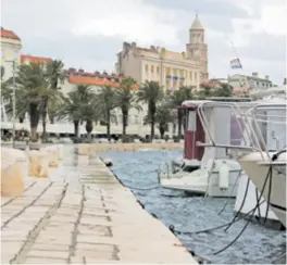  ?? ?? Jedan od projekata je prenamjena postojeće zgrade HGK na splitskoj rivi u gradski hotel