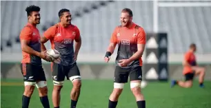  ?? AFP ?? New Zealand’s All Blacks captain Kieran Read shares a laugh with teammates. —