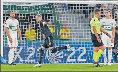  ?? ?? Valverde fue uno de los goleadores en el triunfo del Madrid en Elche.