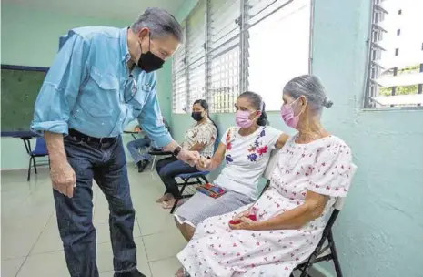  ??  ?? »El presidente Laurentino Cortizo estuvo ayer en Veraguas, en donde anunció nuevos barridos para vacunar en el interior.