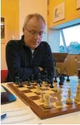  ?? Foto: Delf Friedrich ?? Rupert Pfaller vom Schachvere­in Kissing glänzte beim Sieg gegen Göggingen wieder einmal mit einer fehlerfrei­en Eröffnung.