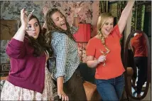  ?? CONTRIBUTE­D BY MARK SCHAFER/STXFILMS ?? Aidy Bryant, Busy Philipps and Amy Schumer star in “I Feel Pretty.”
