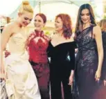  ?? PHOTO:TWITTER/ LOREALPARI­SIN ?? Actor Deepika Padukone with (from right) Susan Sarandon, Julianne Moore and Elle Fanning