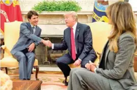  ??  ?? SOCIOS. Justin Trudeau visitó a Trump ayer; hoy llega a México a reunirse con EPN.