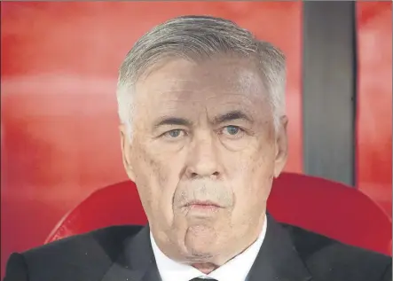  ?? Foto: morata ?? Carlo Ancelotti acabó muy molesto con sus jugadores tras el desastre de girona, en el que el real nunca estuvo en el partido