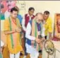  ?? PRABHAKAR SHARMA ?? Parnami lights the ceremonial lamp as Sambit Patra looks on, in Jaipur.