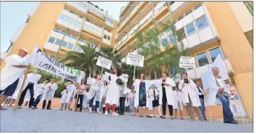  ?? (Photo Michaël Alesi) ?? En , les salariés de Monachem défilaient aux côtés de ceux de Theramex, un peu avant que leur sort soit également scellé.