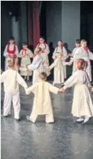  ??  ?? Folkloraši su pokazali kako izgleda kada najmlađi vole ples i pjesmu