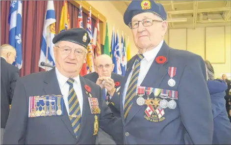  ??  ?? Fred Molyneaux and Bill Cox at the Remembranc­e Day ceremony.