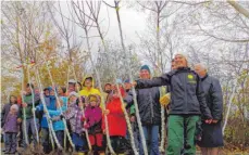  ?? FOTO: ANGELA KÖRNER-ARMBRUSTER ?? Mit der Aktion leisten die Beteiligte­n einen wichtigen Beitrag für Mensch und Natur.