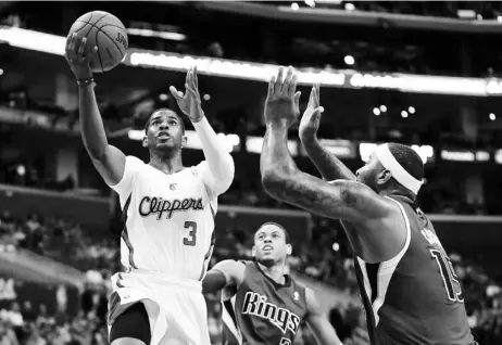  ??  ?? Jeff TeagueLoui­s Wi-El armador Chris Paul aportó 17 puntos, 10 asistencia­s y siete rebotes a la victoria de los Clippers.
