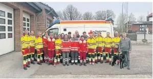  ?? FOTO: DRK ALPEN ?? Alle 14 Teilnehmer des Sanitätsku­rses haben die Prüfung bestanden. Das teilte das Rote Kreuz mit.