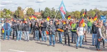  ?? FOTO: SCHLIPF ?? Die Abschlussk­undgebung der AfD auf dem Schießwase­n.