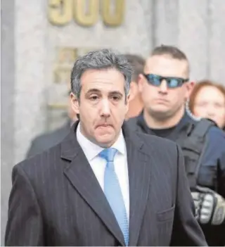  ??  ?? Michael Cohen, abogado de Trump, entra a los juzgados de Nueva York