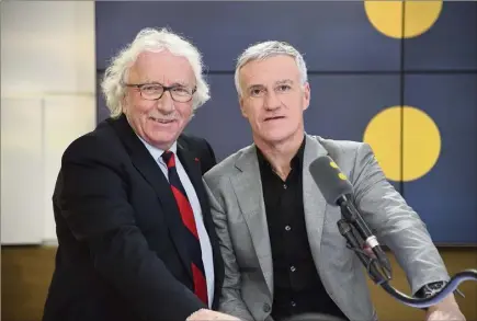  ?? (Photo Radio France/Crhistophe Abramowitz) ?? Jacques Vendroux avec Didier Deschamps, les deux hommes sont revenus sur le Mondial .