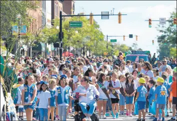  ?? KYLE TELECHAN/POST-TRIBUNE ?? The parade during the Valparaiso Popcorn Fest attracts a large crowd Saturday.