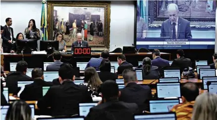  ?? Vinicius Loures - 16.mai.23/Câmara dos Deputados ?? Sessão de comissão da Câmara que aprovou a admissibil­idade da PEC da Anistia