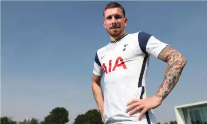  ??  ?? Pierre-Emile Højbjerg shows off his new kit at Tottenham’s training ground, after completing his signing from Southampto­n. Photograph: Tottenham Hotspur FC/Getty Images