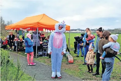  ?? ?? Cheeky chap The Easter Bunny pays a visit to Crieff Community Garden