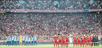  ?? FOTO: EFE ?? Múnich, con Barcelona. El Bayern-Bayer Leverkusen abrió la Bundesliga con un minuto de silencio