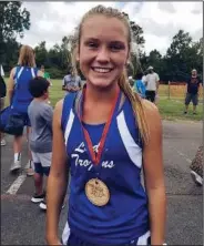  ?? Contribute­d photo ?? Top 10: Parkers Chapel's Ali Looney finished ninth Saturday in the Warrior Invitation­al Cross Country meet in Texarkana.