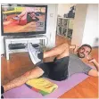  ?? FOTO: PELUMI OLUSANYA ?? Die Fitness-Kurse flimmern über den Bildschirm.