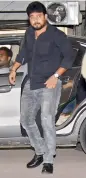  ??  ?? Actor Alladi Tanish arrives at the excise office Nampally on Monday.