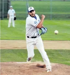 ?? SUPPLIED ?? Niagara Metros starter Justin Ayles throws a sidearm pitch — his preferred delivery — in Central Ontario Baseball Associatio­n action versus the Oakville Athletics Thursday night in St. Catharines. Ayles allowed one run over six innings to earn his...